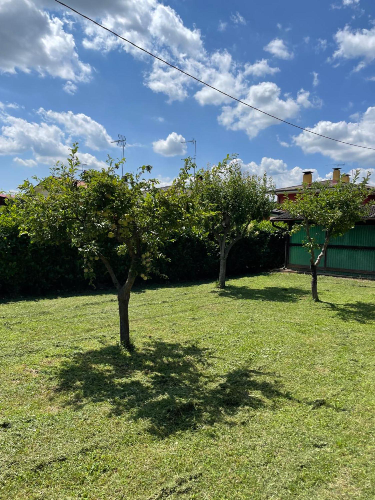A Casa Di Amici Villa Vidor Luaran gambar