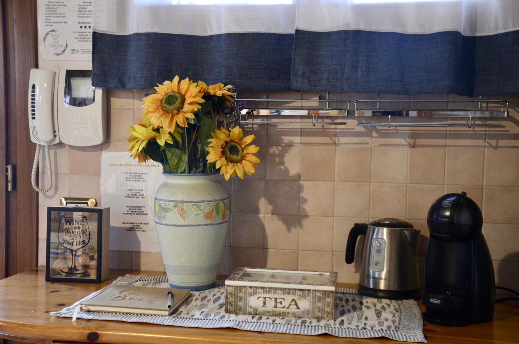 A Casa Di Amici Villa Vidor Luaran gambar